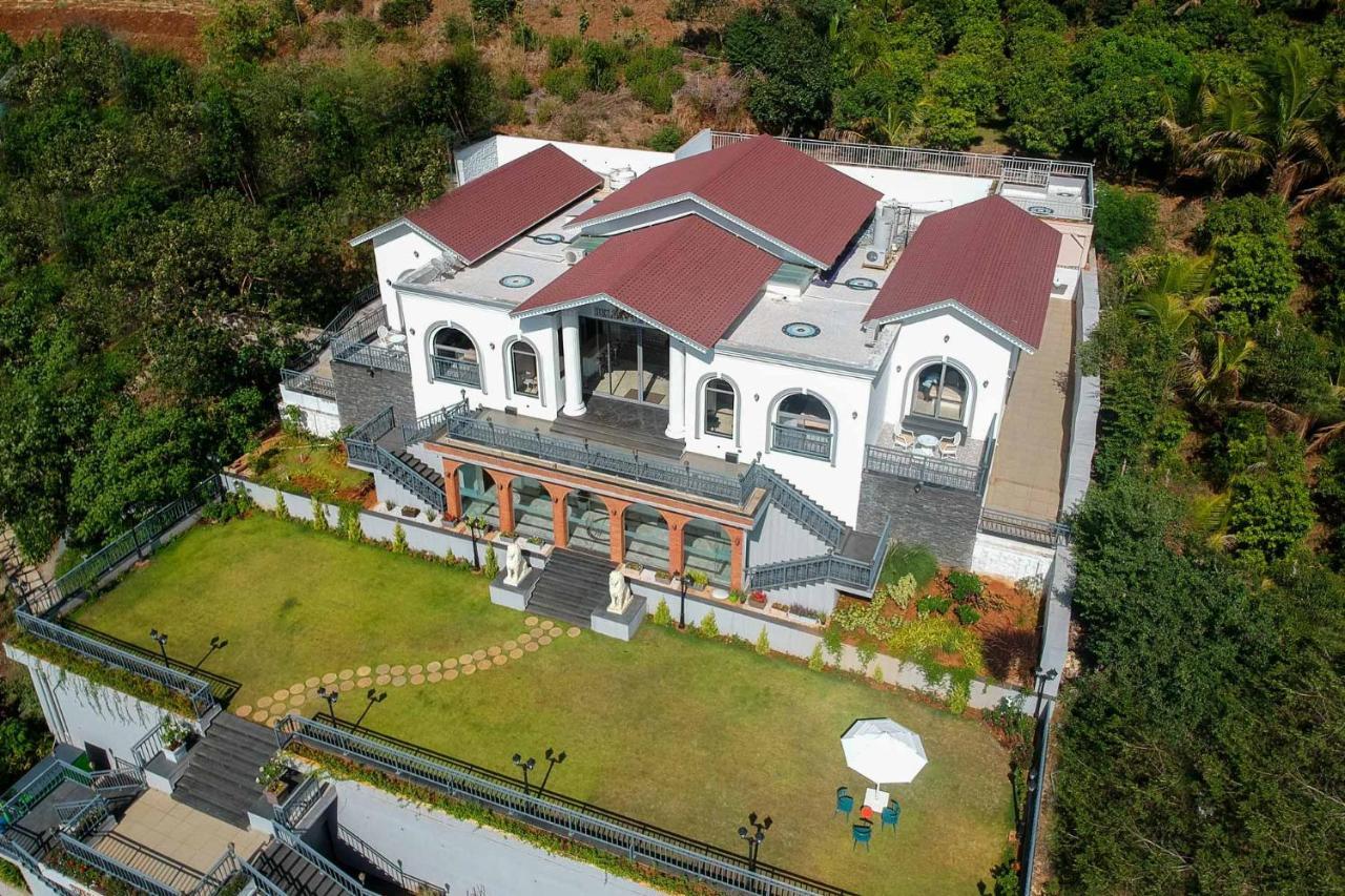 Bellevue Palace By Stayvista - Lavish Abode With A Pool, Landscaped Lawn, Gazebo & Adventure Activities Nashik Exterior photo