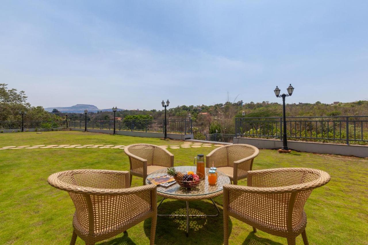 Bellevue Palace By Stayvista - Lavish Abode With A Pool, Landscaped Lawn, Gazebo & Adventure Activities Nashik Exterior photo