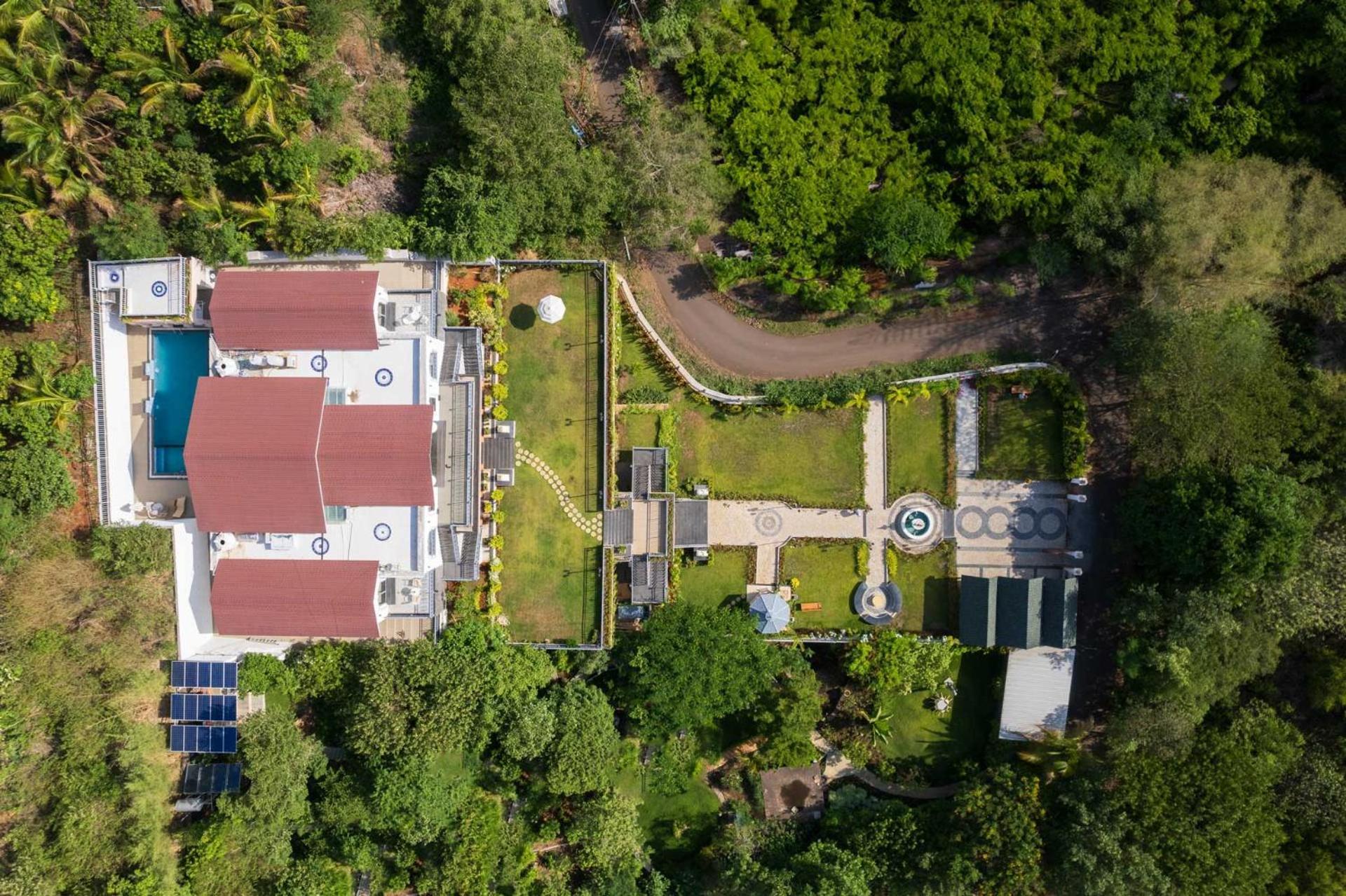Bellevue Palace By Stayvista - Lavish Abode With A Pool, Landscaped Lawn, Gazebo & Adventure Activities Nashik Exterior photo